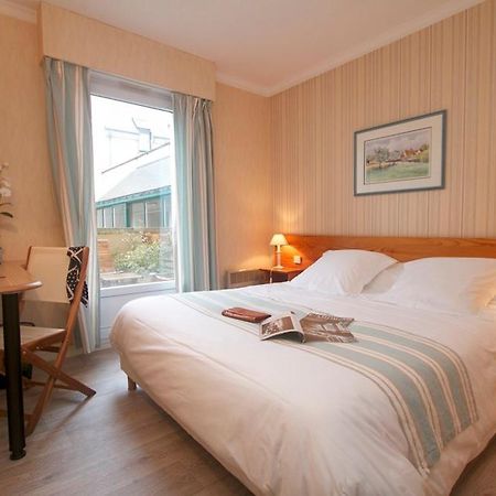 Hotel Sully Nogent-le-Rotrou Exterior foto