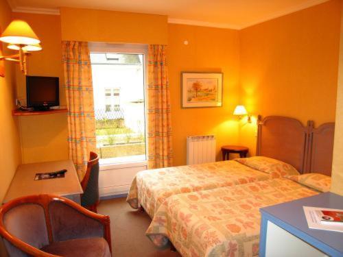 Hotel Sully Nogent-le-Rotrou Quarto foto